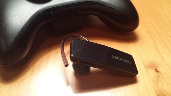 Xbox 360 Wireless Headset with Bluetooth on a PC
